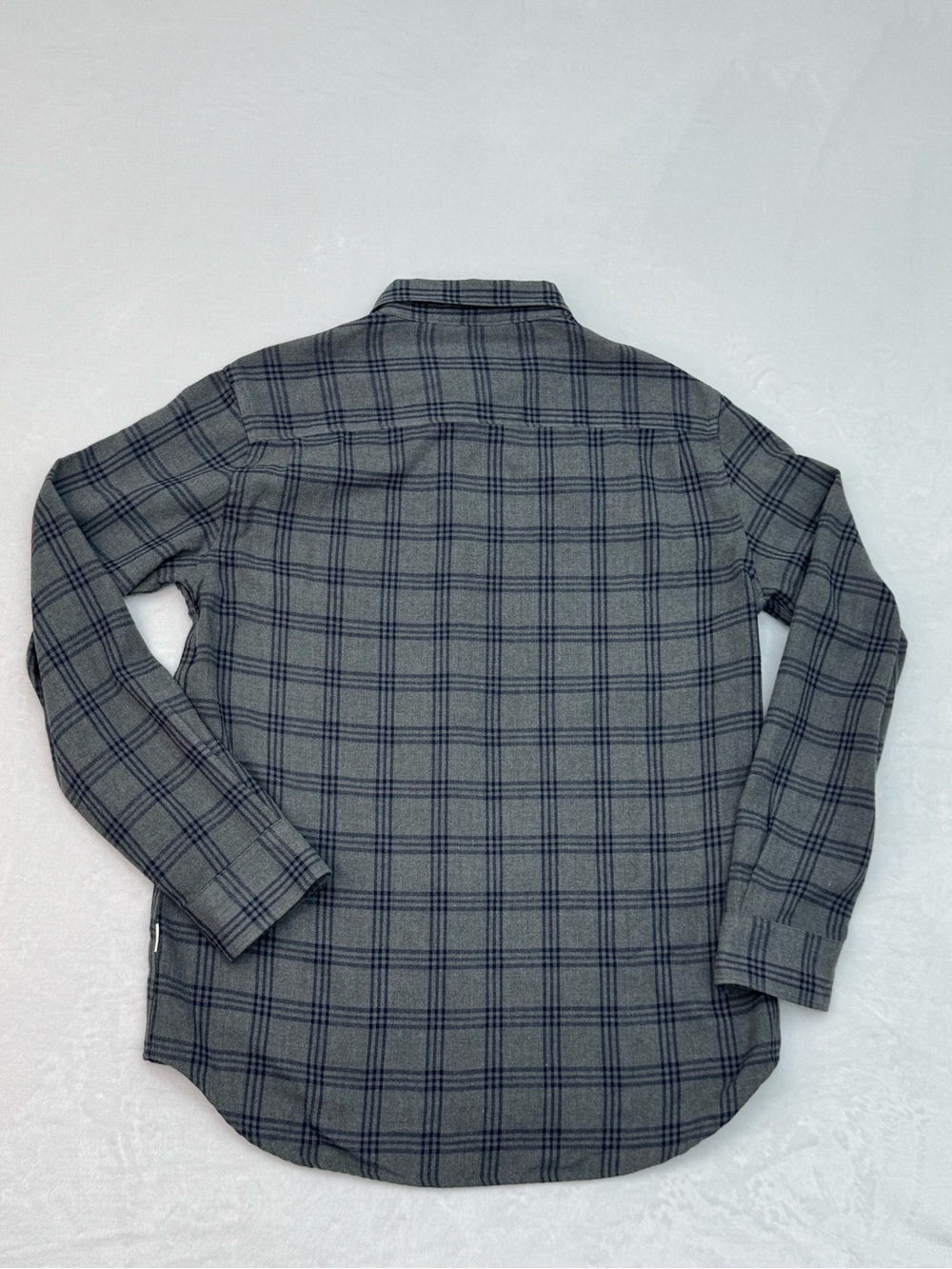7 Diamonds Men's Large Long Sleeve Flannel Button Down Grey Navy Plaid - Picture 3 of 7